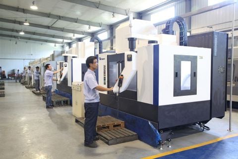 Máy gia công cnc đa trục – xu hướng mới trong ngành cơ khí chính xác
