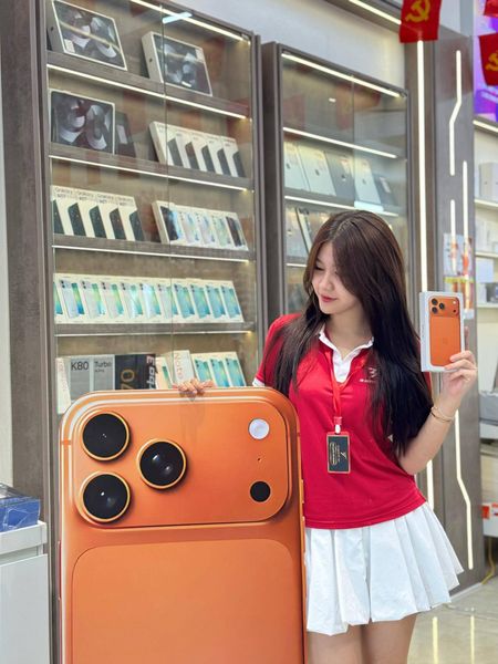 Cách giúp iPhone 17 Pro màu Cam luôn bền đẹp như mới