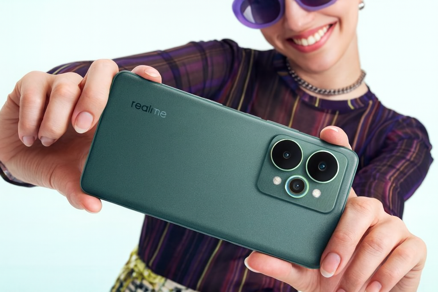 Realme 16 Pro sắp ra mắt: Camera 200MP, pin 7.000mAh, sạc nhanh 80W