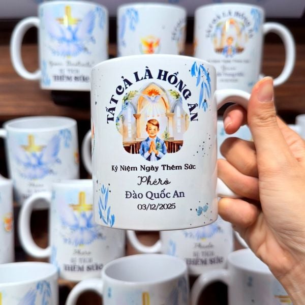 Ly Sứ In Hình Chúa Thánh Thần – Quà Tặng Thêm Sức Đẹp, Ý Nghĩa Đánh Dấu Cột Mốc Đức Tin