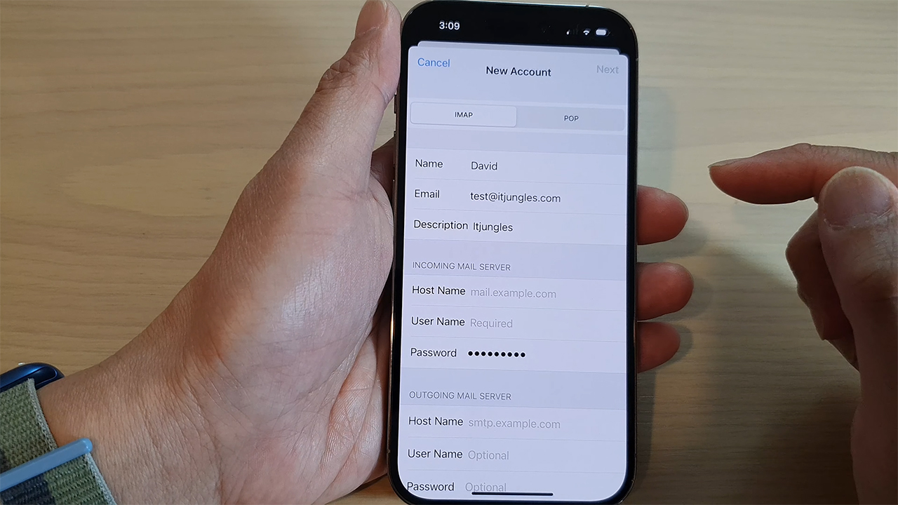 IMAP server trên iPhone là gì?