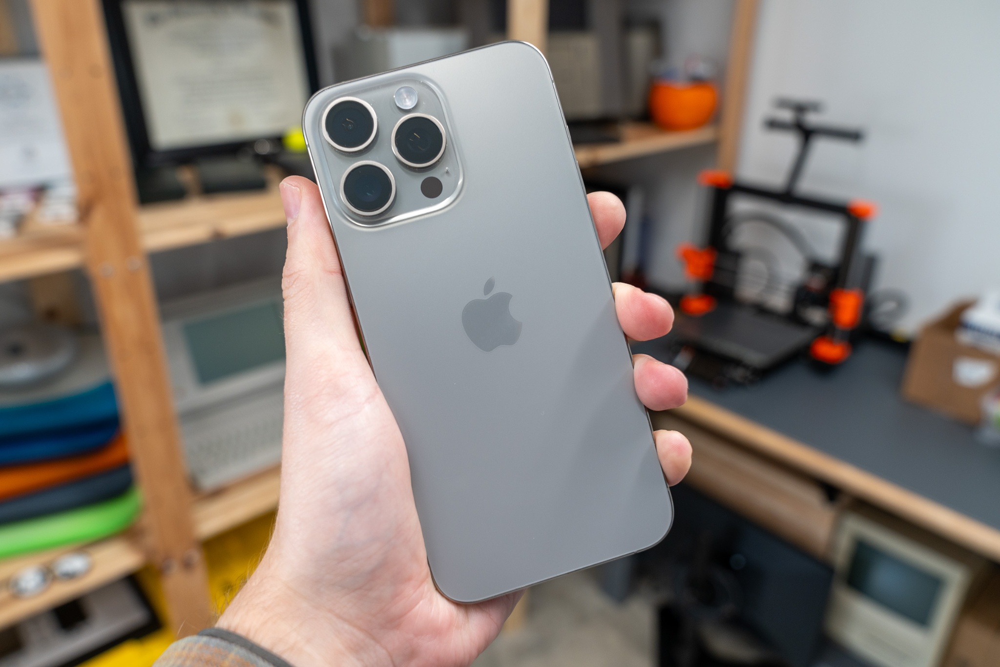 iPhone 15 Pro cũ: Giá tốt, hiệu năng mạnh, đáng mua 2026?