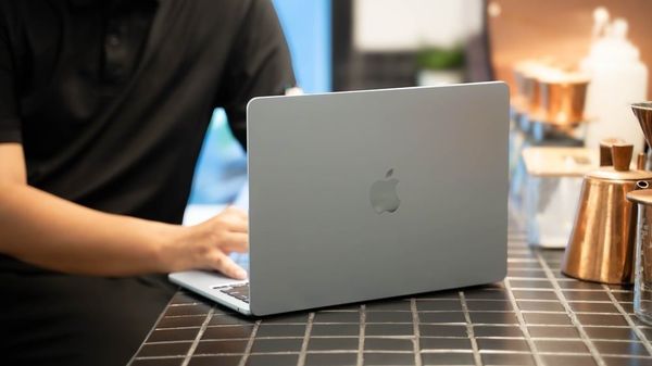 MacBook Air M4 cũ có còn là lựa chọn 
