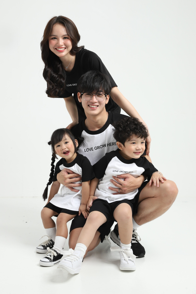 Mẫu áo gia đình PAMAOI Áo và Đầm Love Grow Here
