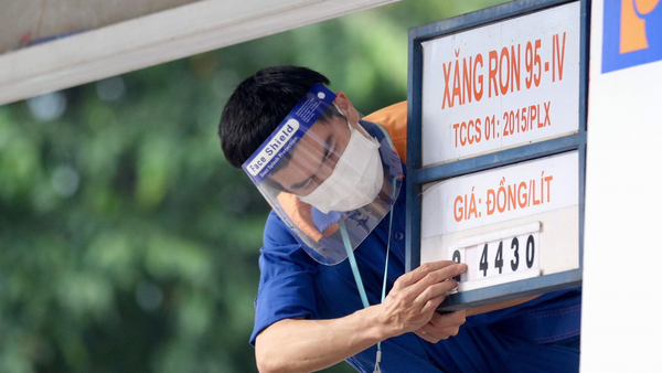 Xăng dầu tăng giá 4 kỳ liên tiếp trong tháng 9, áp lực lên giá cả hàng hóa