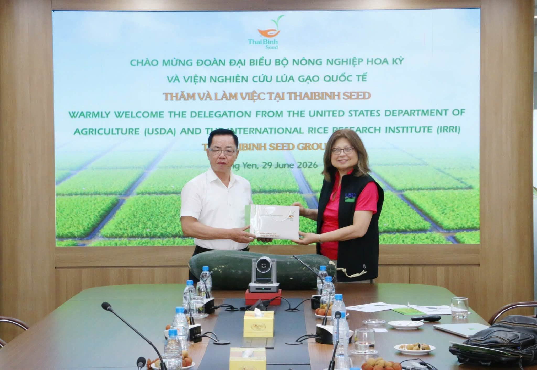 THAIBINH SEED LÀM VIỆC VỚI ĐOÀN BỘ NÔNG NGHIỆP HOA KỲ (USDA) VÀ VIỆN NGHIÊN CỨU LÚA GẠO QUỐC TẾ (IRRI): THÚC ĐẨY HỢP TÁC PHÁT TRIỂN NÔNG NGHIỆP BỀN VỮNG