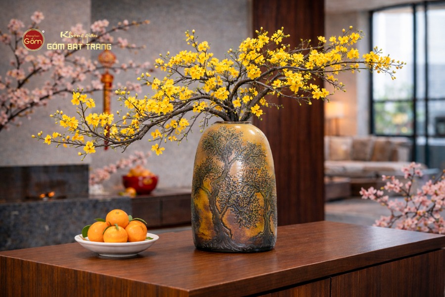 Bình&nbsp;Hoa Dáng Chuông&nbsp;Men Vàng Hổ Phách Đắp Nổi&nbsp;Cây Cổ Thụ