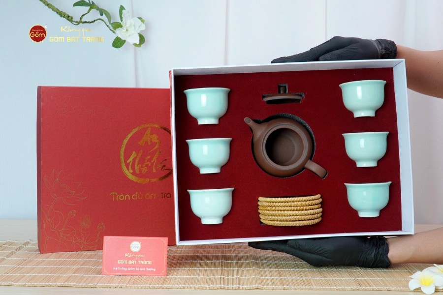 Bộ Ấm Chén An Thổ Túc Trăng To Dáng Mới (Chén Men Tro)