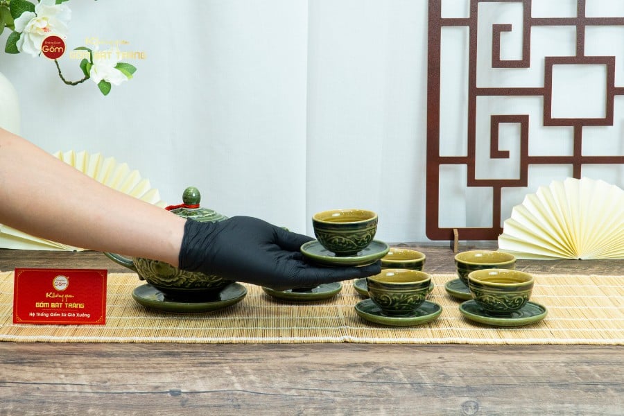 Bộ Ấm Chén Khắc Nổi Hoa Phù Dung