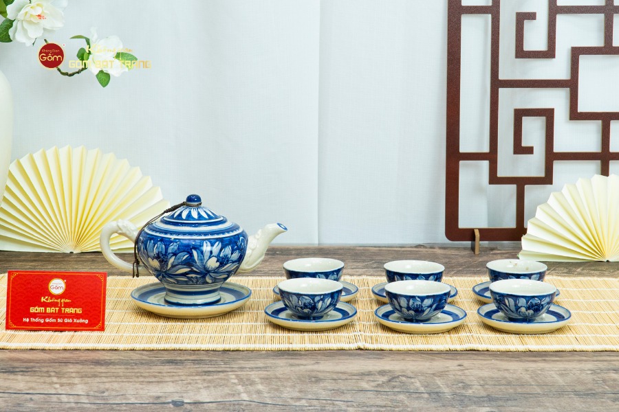 Bộ Ấm Chén Men Lam Vẽ Tay Hoa Sen