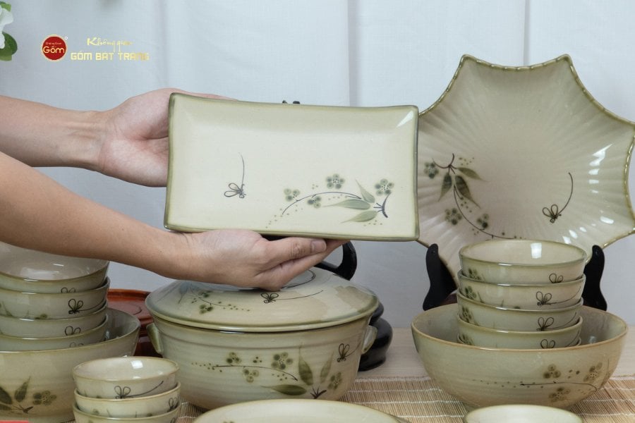 Bộ Bàn Ăn 10 Người (23 món) Men Kem Đào Chuồn