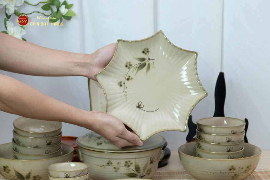 Bộ Bàn Ăn 10 Người (23 món) Men Kem Đào Chuồn