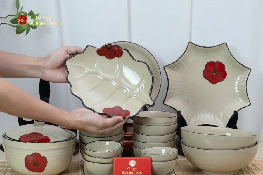 Bộ Bàn Ăn 10 Người (23 món) Men Hỏa Biến Hoa Sứ Đỏ