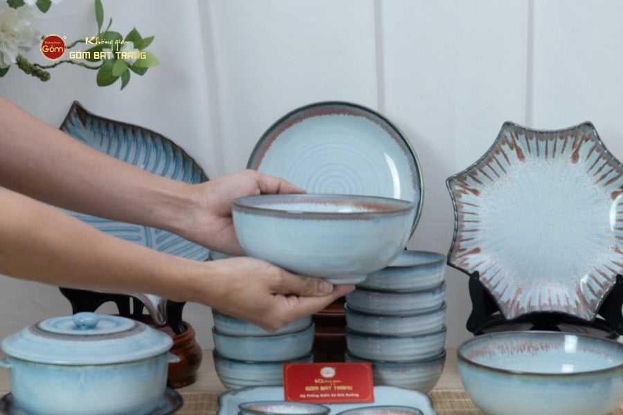 Bộ Bàn Ăn 6 Người (12 món) Men Biển Xanh Kim Sa