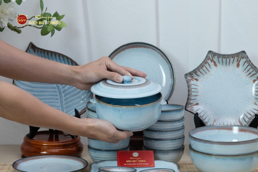 Bộ Bàn Ăn 6 Người (12 món) Men Biển Xanh Kim Sa