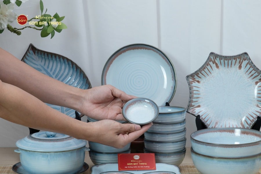 Bộ Bàn Ăn 6 Người (12 món) Men Biển Xanh Kim Sa