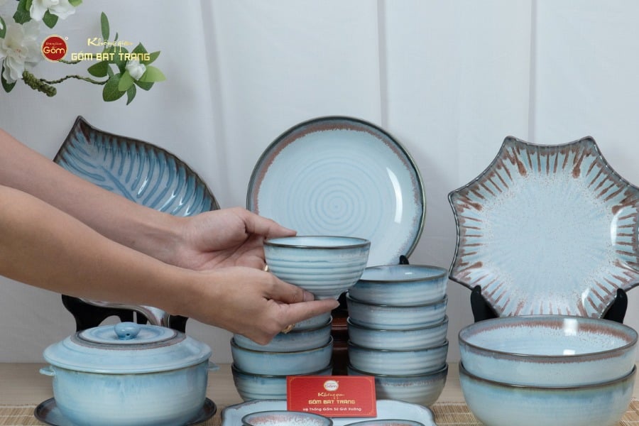 Bộ Bàn Ăn 6 Người (12 món) Men Biển Xanh Kim Sa