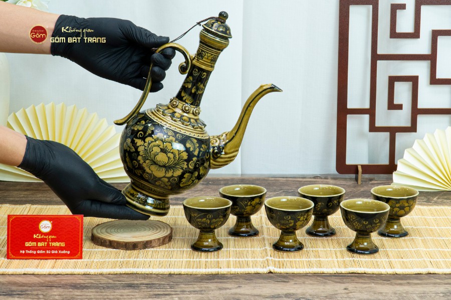 Bộ Bình Rượu Vẽ Tay Hoa Phù Dung Nền Đen