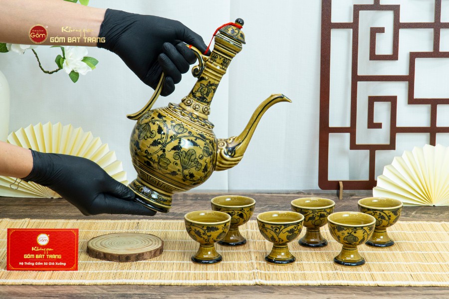 Bộ Bình Rượu Vẽ Tay Hoa Sen Dây