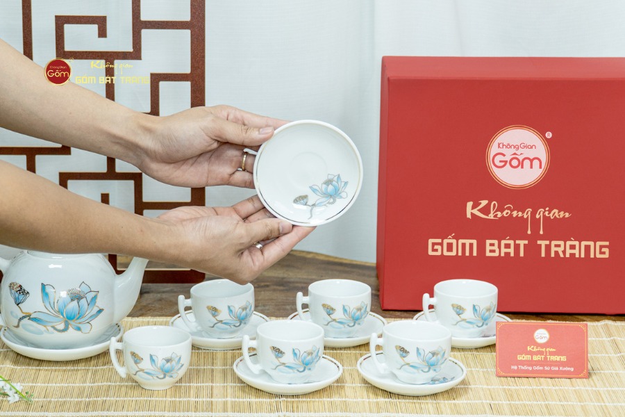 Bộ Trà Bưởi Cành Hoa Sen Xanh Vẽ Vàng