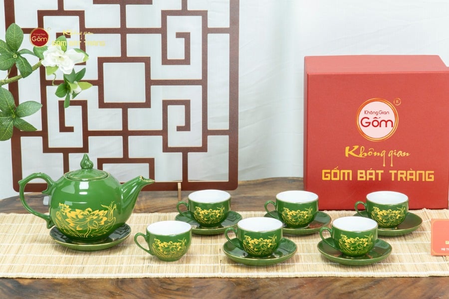 Bộ Trà Men Lục Ngọn Lửa Hoa Sen Vẽ Vàng