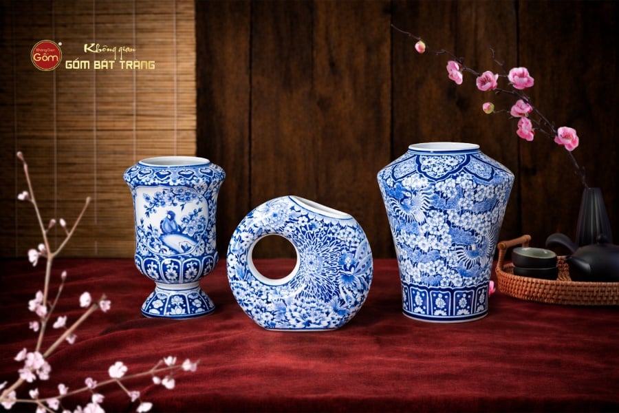 Lọ Hoa Dáng Khuyên Họa Tiết Ngàn Hoa