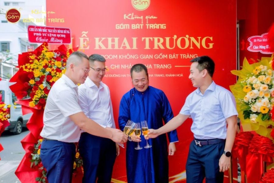 khai-truong-chi-nhanh-moi-khong-gian-gom-bat-trang-tai-nha-trang