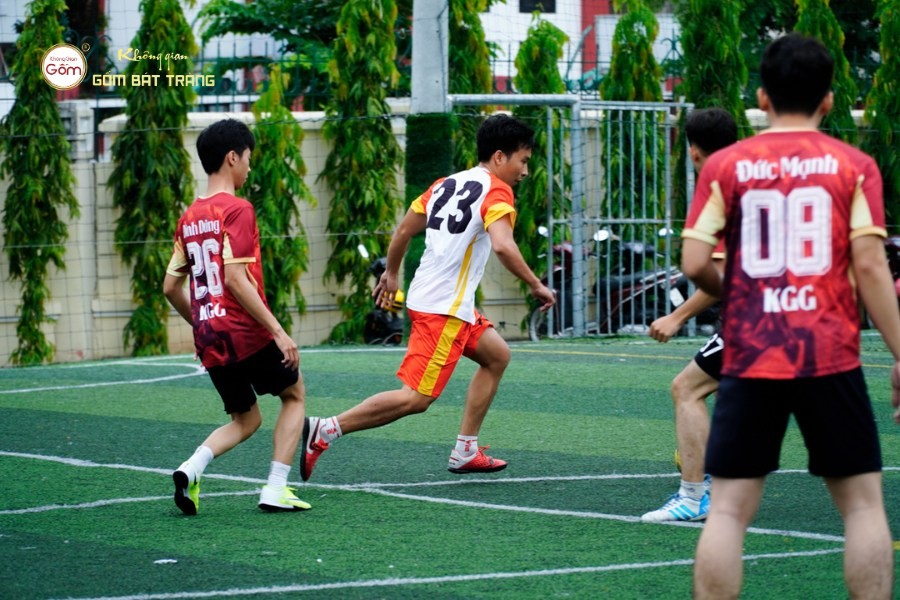 Những đường bóng tốc độ ở môn Bóng đá nam