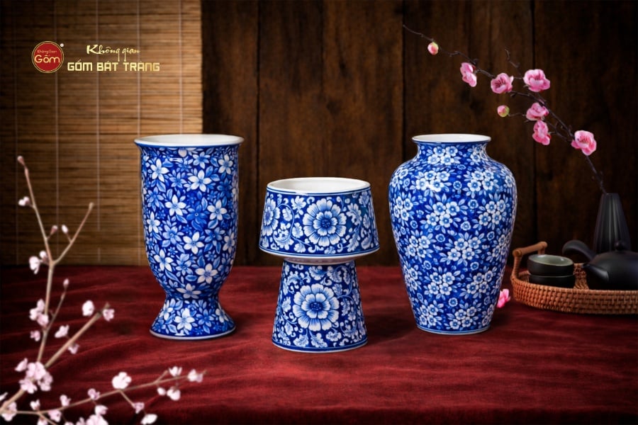 Lọ Hoa Dáng Vò Họa Tiết Ngàn Hoa