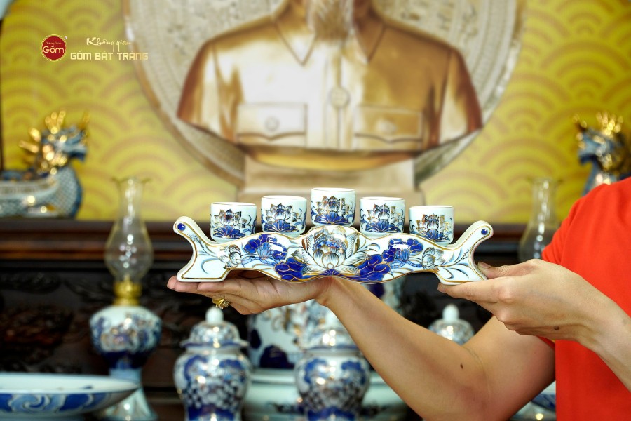 [Set Cao Cấp] Bộ Đồ Thờ Bác Hồ Men Lam Vẽ Vàng (16 món)