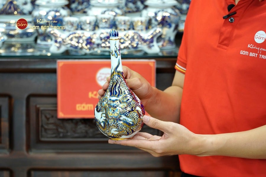 [Set Hào Gia] Bộ Đồ Thờ Gia Tiên Men Lam Nổi Vẽ Vàng (29 món)