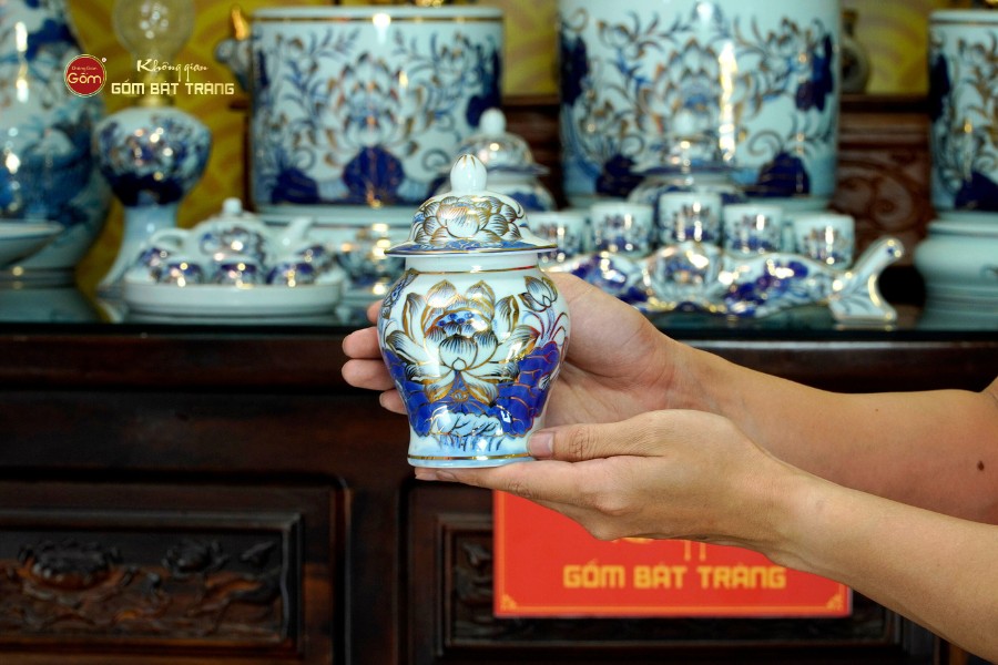 [Set Cao Cấp] Bộ Đồ Thờ Gia Tiên Men Lam Vẽ Vàng (17 món)