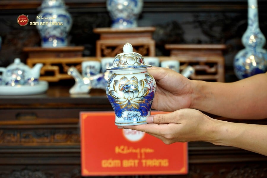 [Set Cơ Bản] Bộ Đồ Thờ Gia Tiên Men Lam Vẽ Vàng (15 món)