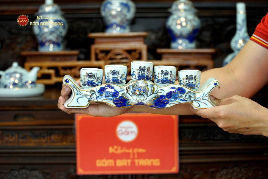 [Set Cơ Bản] Bộ Đồ Thờ Gia Tiên Men Lam Vẽ Vàng (15 món)