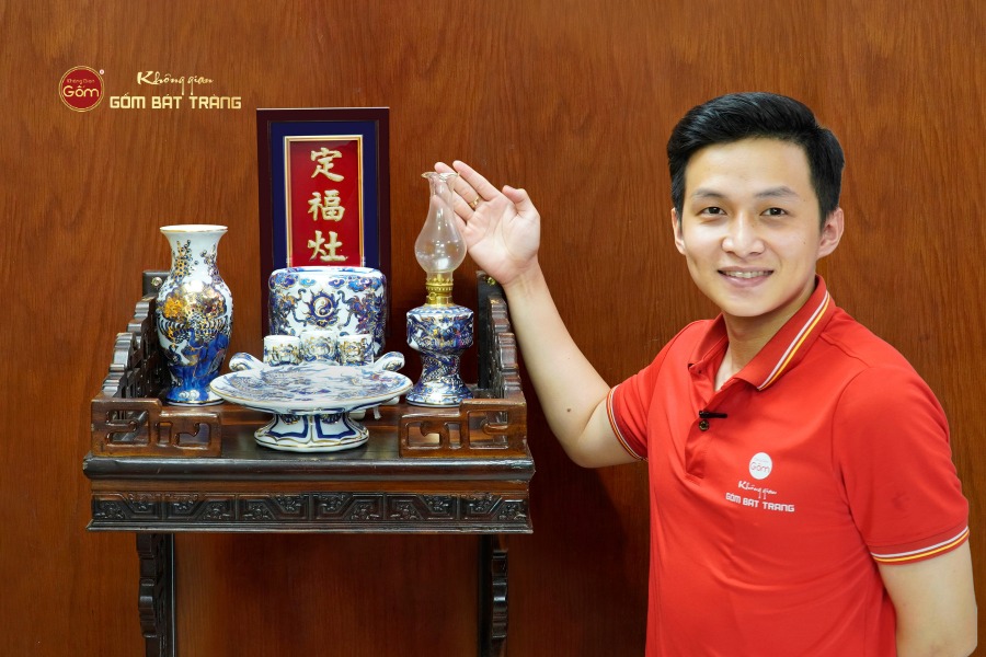 [Set Cơ Bản] Bộ Đồ Thờ Ông Táo Men Lam Nổi Vẽ Vàng (6 món)