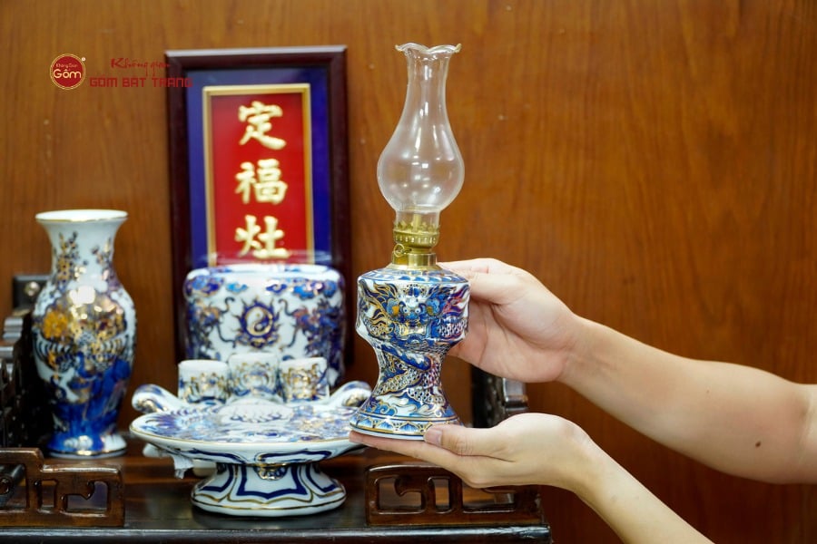 [Set Cơ Bản] Bộ Đồ Thờ Ông Táo Men Lam Nổi Vẽ Vàng (6 món)