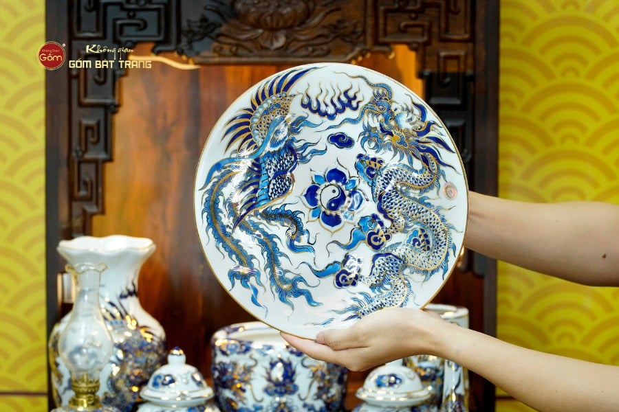 [Set Cơ Bản] Bộ Đồ Thờ Thần Tài Thổ Địa Men Lam Nổi Vẽ Vàng (9 món)