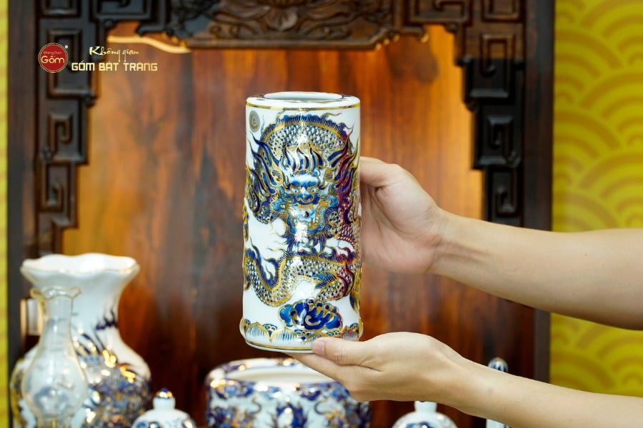 [Set Cơ Bản] Bộ Đồ Thờ Thần Tài Thổ Địa Men Lam Nổi Vẽ Vàng (9 món)