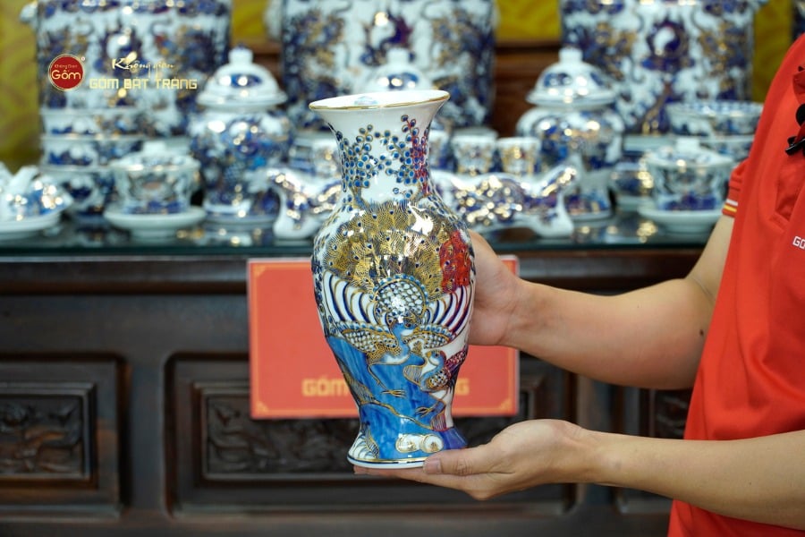 [Set Hào Gia] Bộ Đồ Thờ Gia Tiên Men Lam Nổi Vẽ Vàng (29 món)