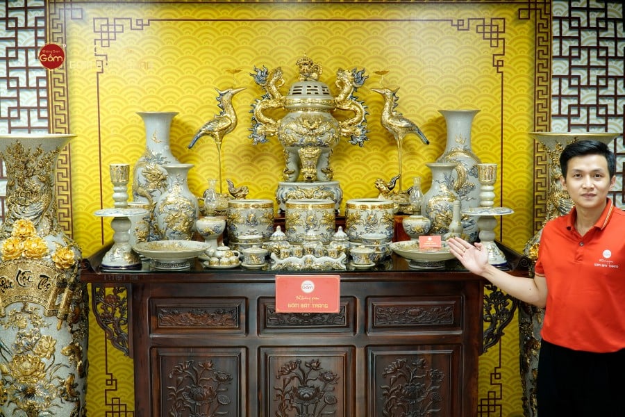 [Set Hào Gia] Bộ Đồ Thờ Gia Tiên Men Rạn Vẽ Vàng (30 món)