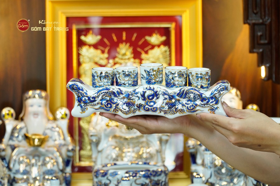 [Set Hào Gia] Bộ Đồ Thờ Thần Tài Thổ Địa Men Lam Nổi Vẽ Vàng (14 món)