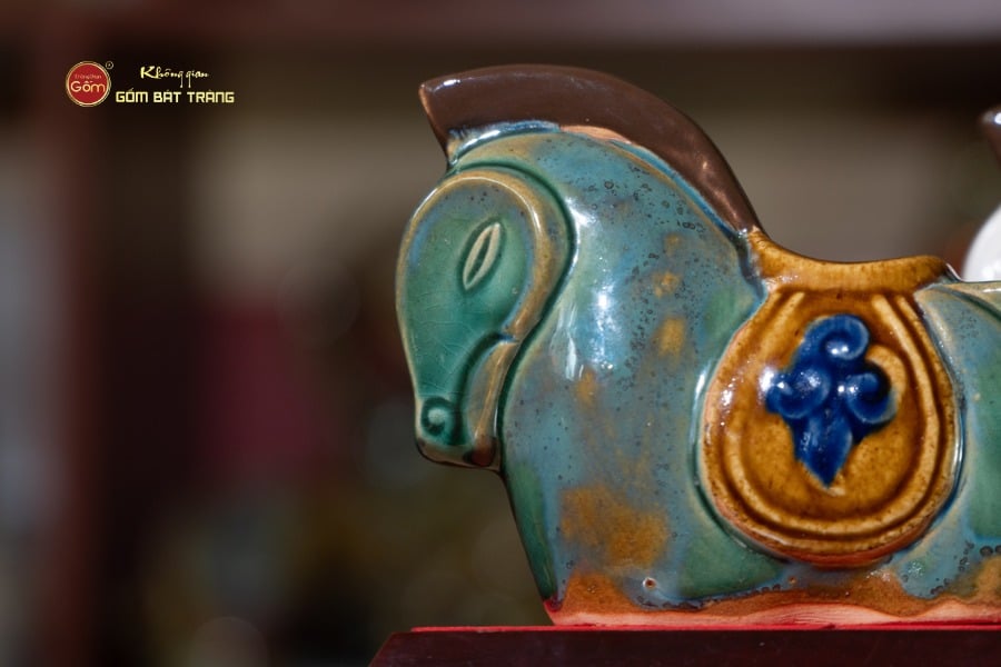 TƯỢNG NGỰA NGỌC TIỂU ĐÃ