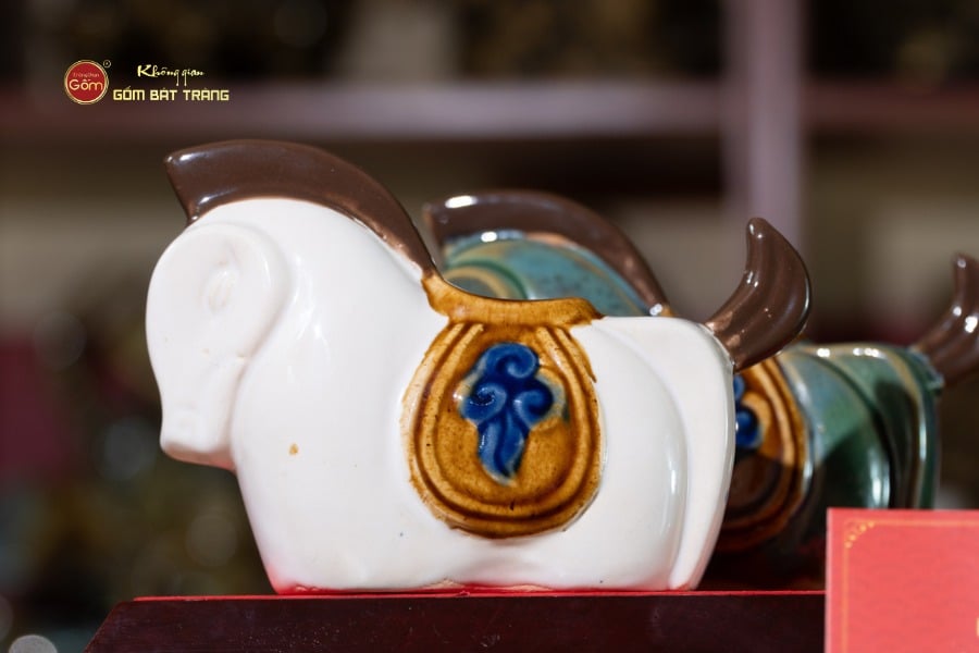 TƯỢNG NGỰA NGỌC TIỂU ĐÃ