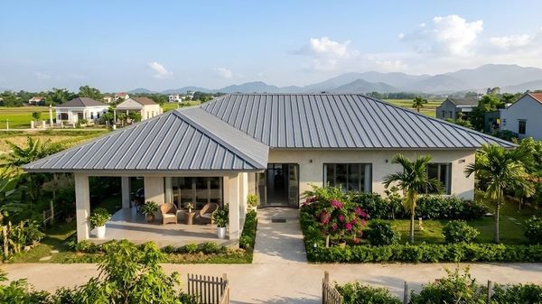Mái tôn nhà cấp 4: Giải pháp lợp mái tiết kiệm, bền đẹp & phù hợp mọi gia đình