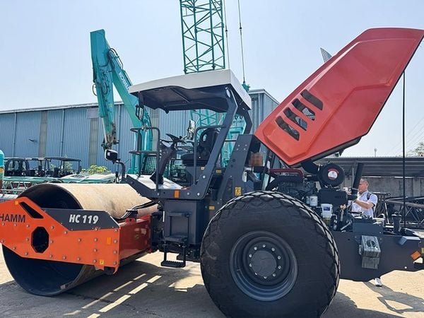 Cận cảnh thiết kế xe lu HAMM HC119 thực tế