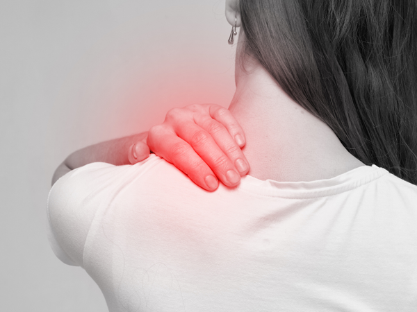CÁCH GIẢM ĐAU CỔ VAI GÁY SAU KHI NGỦ DẬY