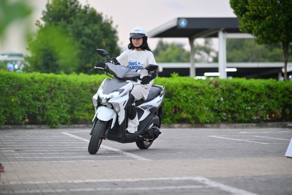 gia-xe-yamaha-gear-125-hybrid-2