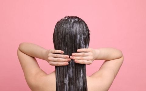 Bao lâu nên sử dụng mặt nạ phục hồi tóc?