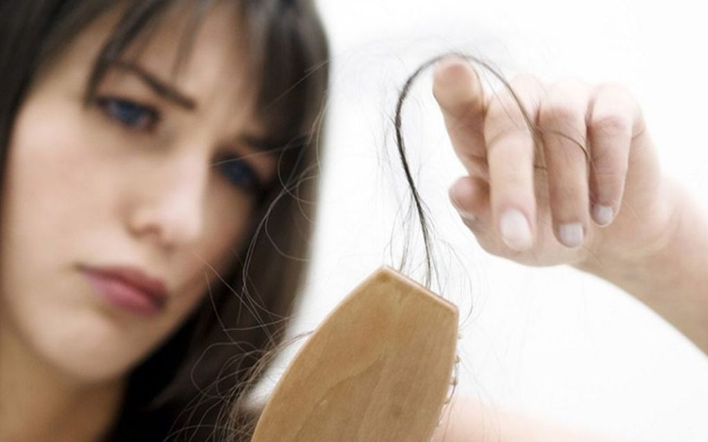 Cách trị tóc gãy rụng nhiều bằng sản phẩm Dr.Graft