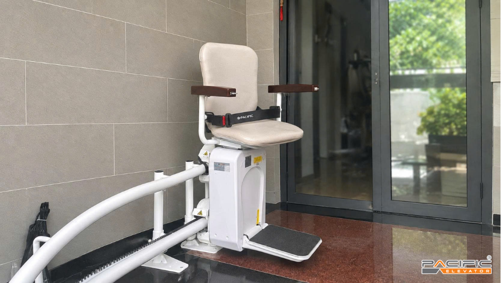 Thang ghế Stairlift được lắp đặt bởi Thang máy Pacific